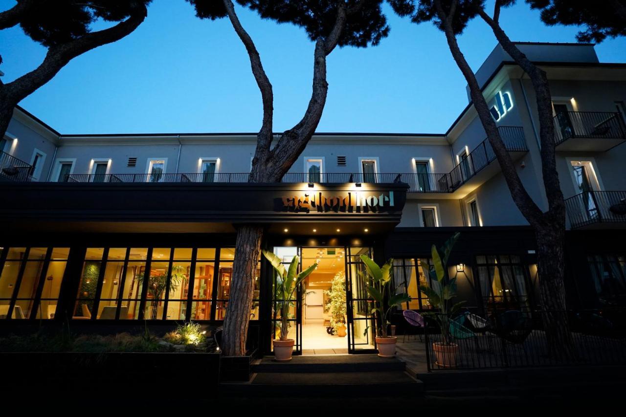 Hotel Vagabond Riccione Exterior photo